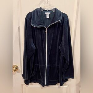 Catherine’s Valour Hunter Green Jacket with Sliver Zipper. Size 1X